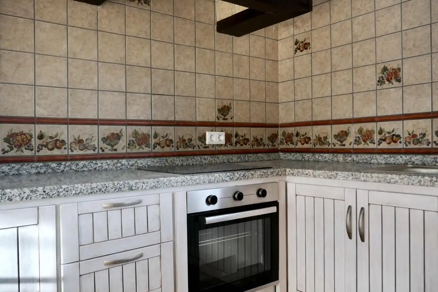 Cuina de Casa o xalet en venda en Hinojos amb Jardí privat i Moblat
