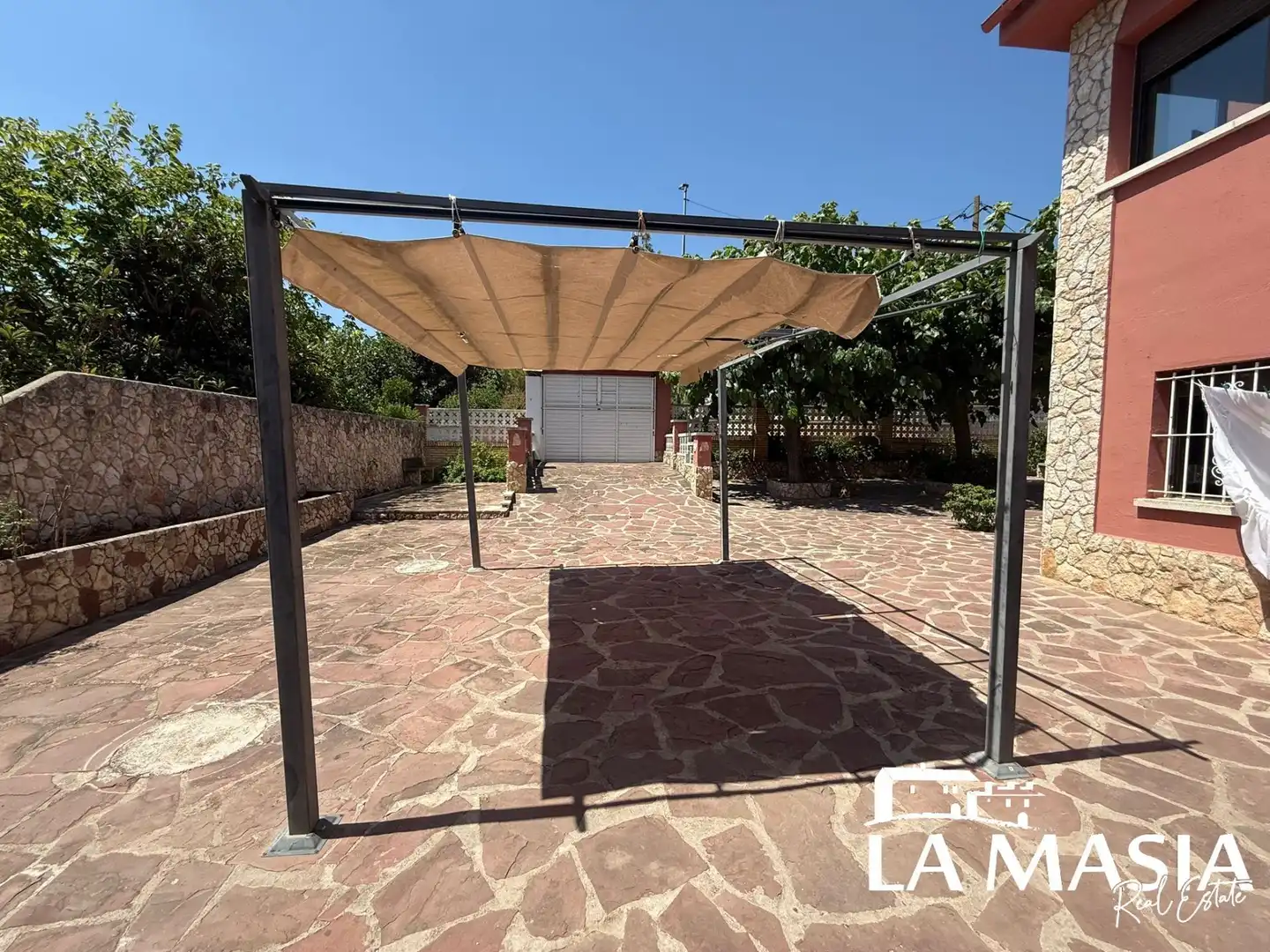Jardí de Casa o xalet en venda en Canyelles amb Calefacció, Jardí privat i Traster