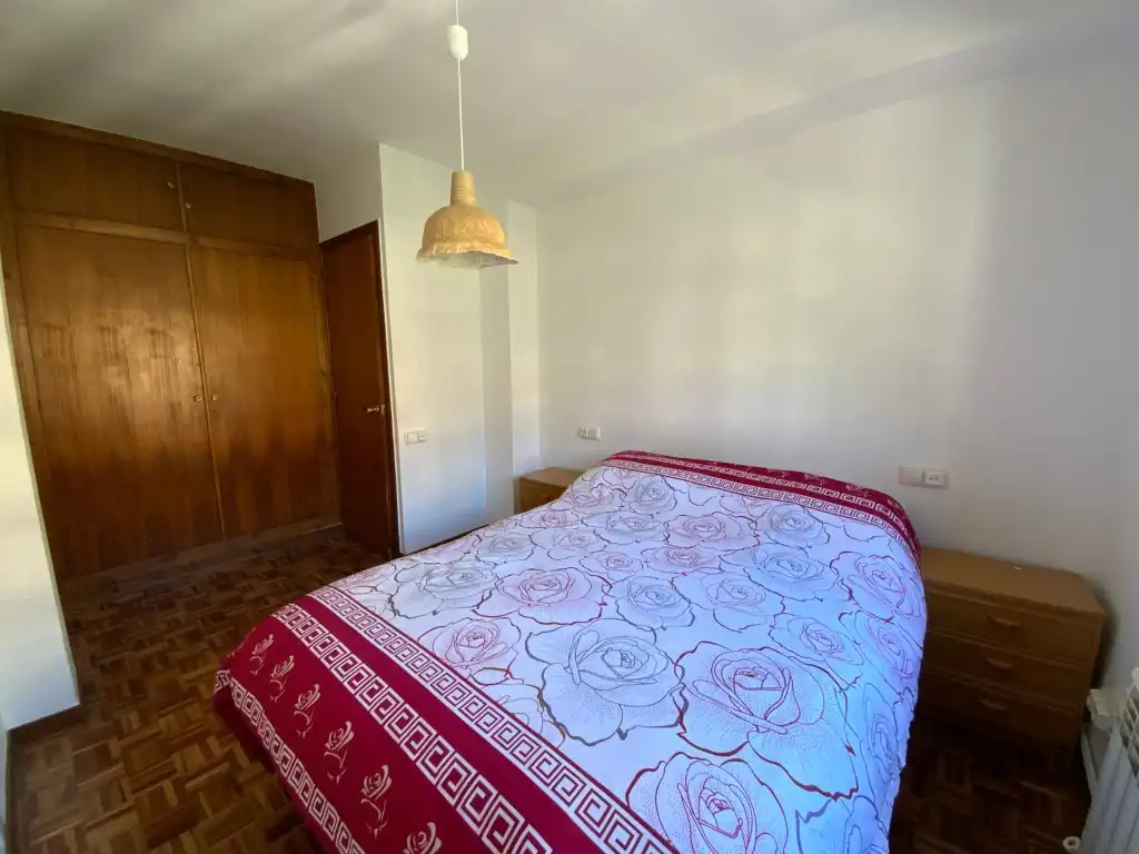 Bedroom of Apartments for sale in Benasque, Huesca
