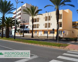 Exterior view of Building to rent in Roquetas de Mar