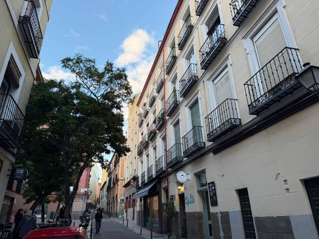 Piso en Venta en Calle de Lavapiés en Embajadores - Lavapiés