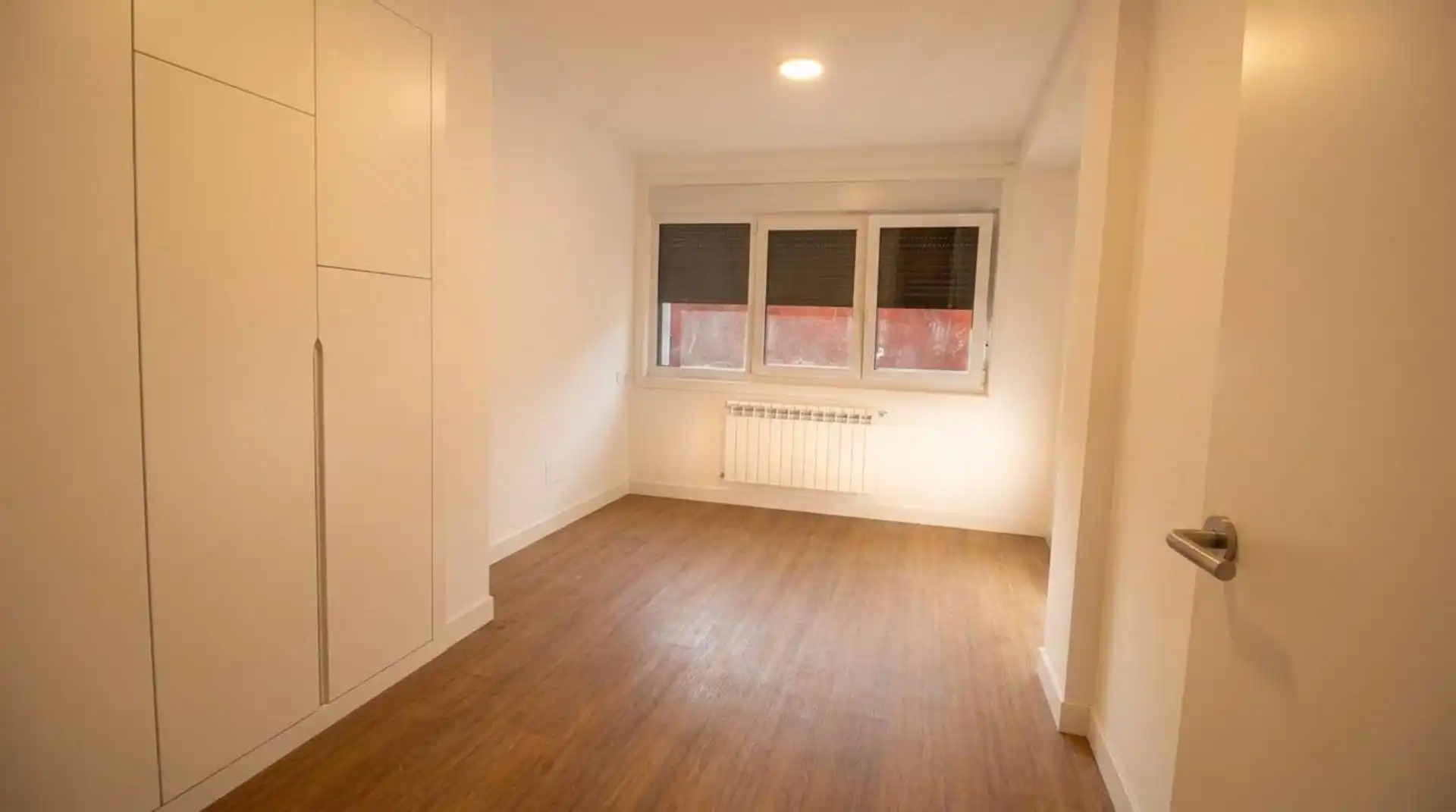 Habitación de Piso en venta en Oleiros con Calefacción, Parquet y Terraza
