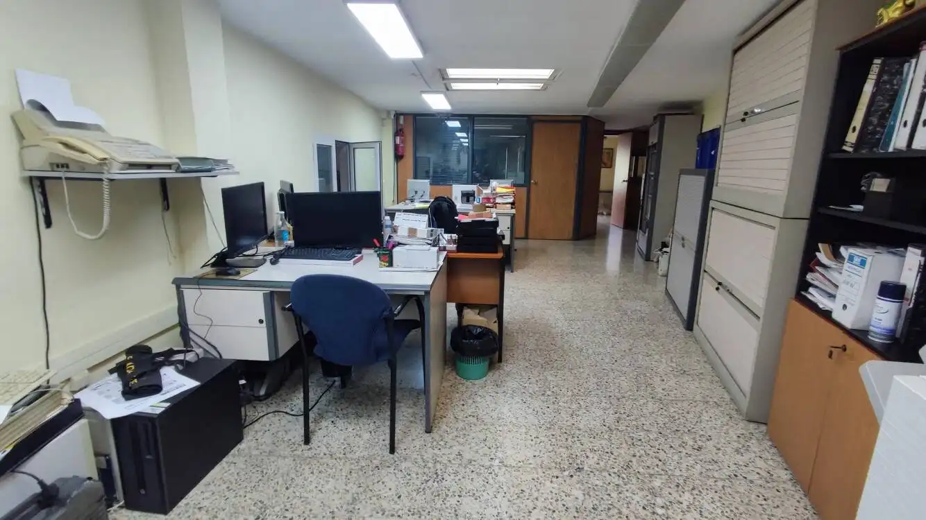 Nave industrial en venta en Vallirana
