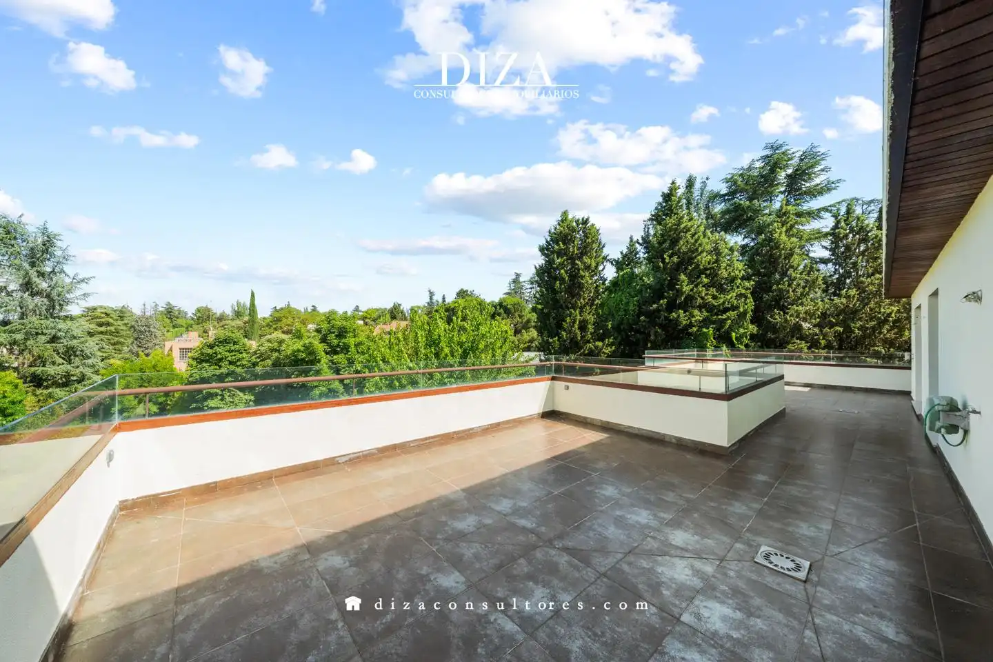 Terrace of Houses for rent in Madrid  with Air Conditioner, Heating and Private garden