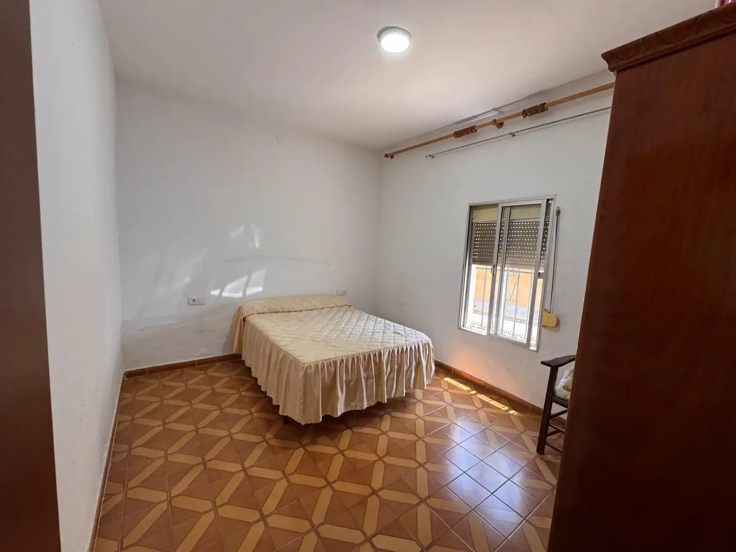 Dormitori de Casa adosada en venda en San Juan de Aznalfarache amb Traster