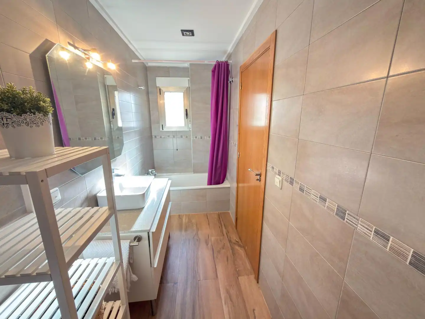 Baño de Piso en venta en Callosa de Segura con Aire acondicionado, Trastero y Amueblado