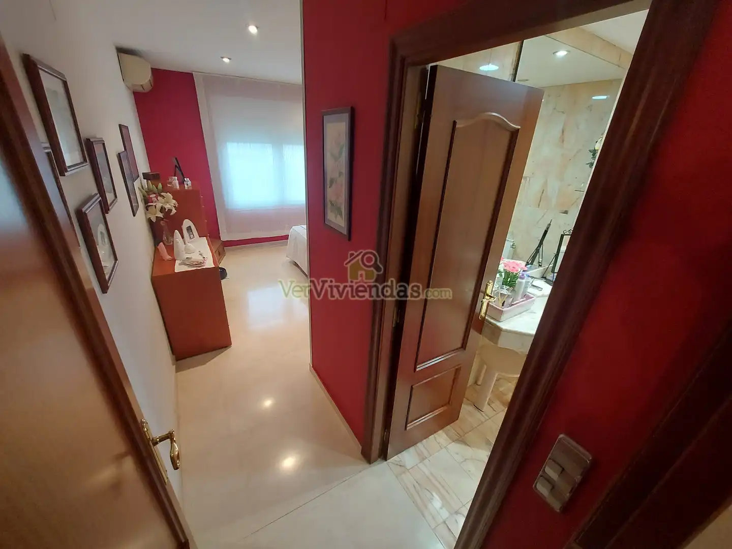 Habitación de Casa adosada en venta en Sant Llorenç d'Hortons con Aire acondicionado, Calefacción y Jardín privado