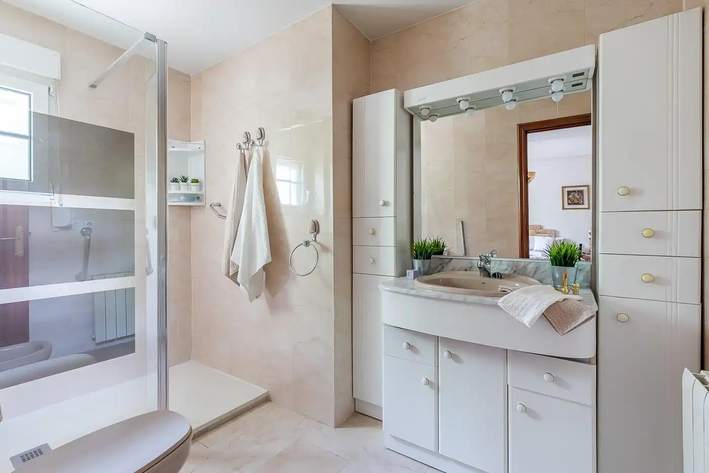 Baño de Casa o chalet en venta en San Lorenzo de El Escorial con Calefacción, Alarma y Piscina comunitaria