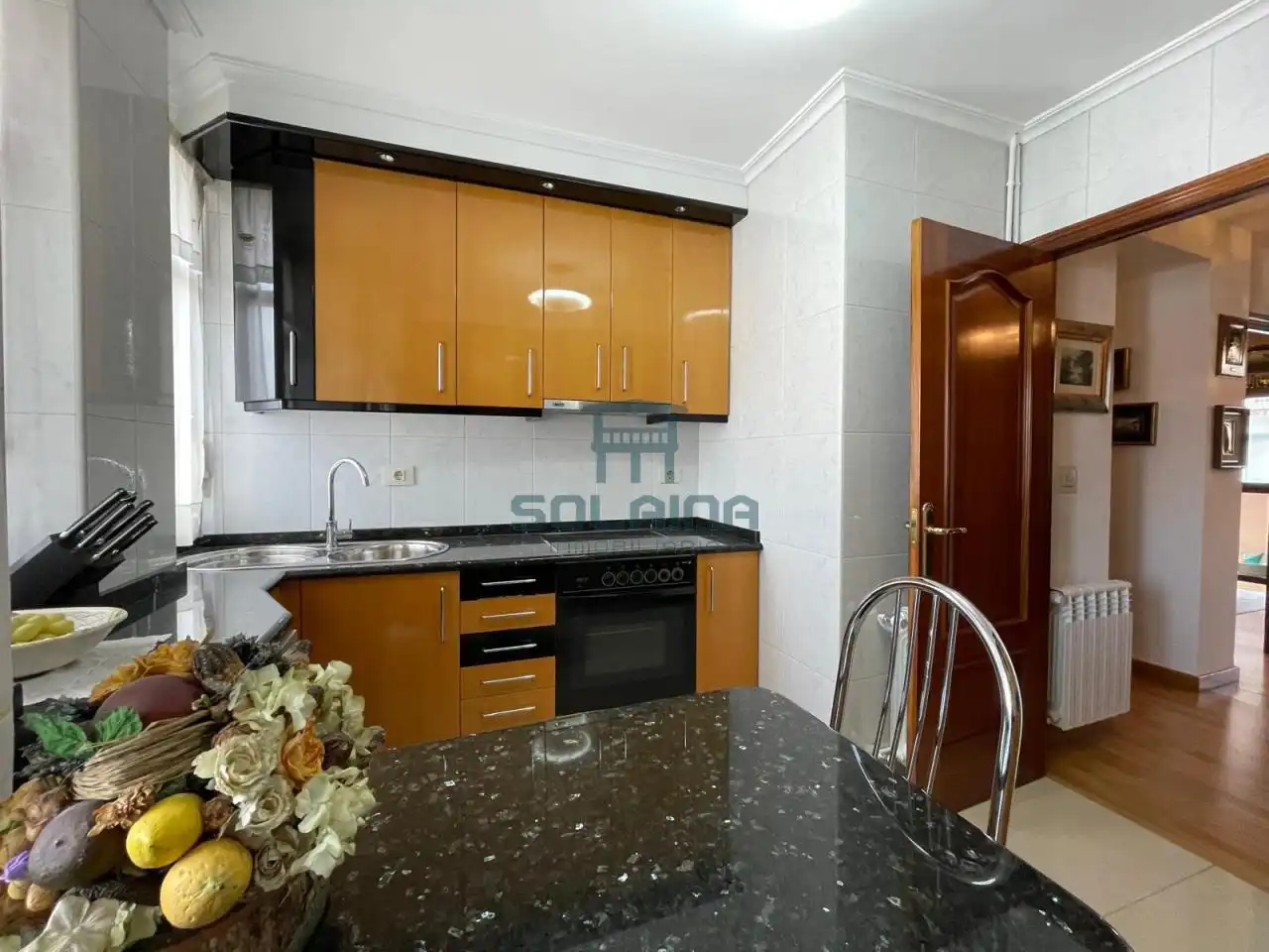Küche von Wohnung zum Verkauf in Ourense Capital  mit Heizung, Parkett und Abstellraum