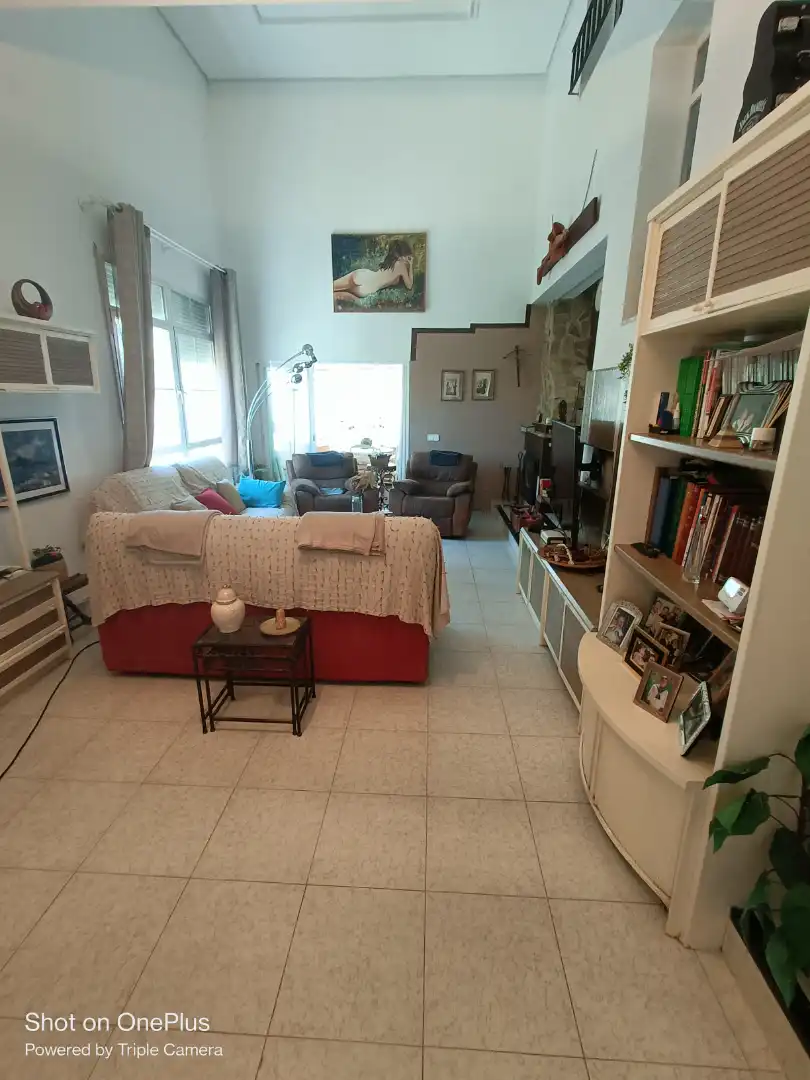 Sala d'estar de Casa o xalet en venda en Nambroca amb Calefacció, Jardí privat i Moblat