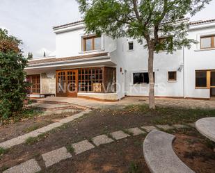 Exterior view of House or chalet for sale in Paterna  with Air Conditioner, Heating and Private garden