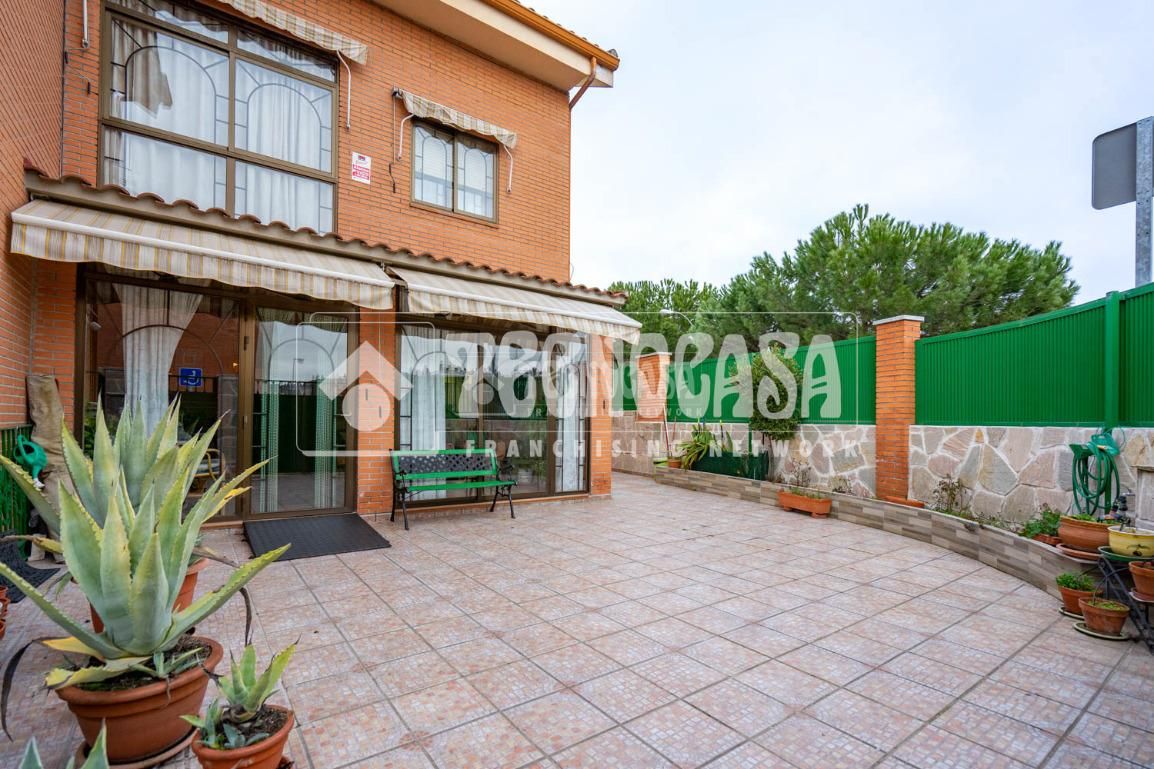 Terrace of Single-family semi-detached for sale in Colmenar Viejo  with Heating, Private garden and Terrace