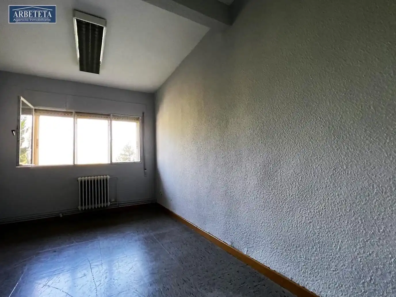 Habitación de Oficina de alquiler en Guadalajara con Calefacción