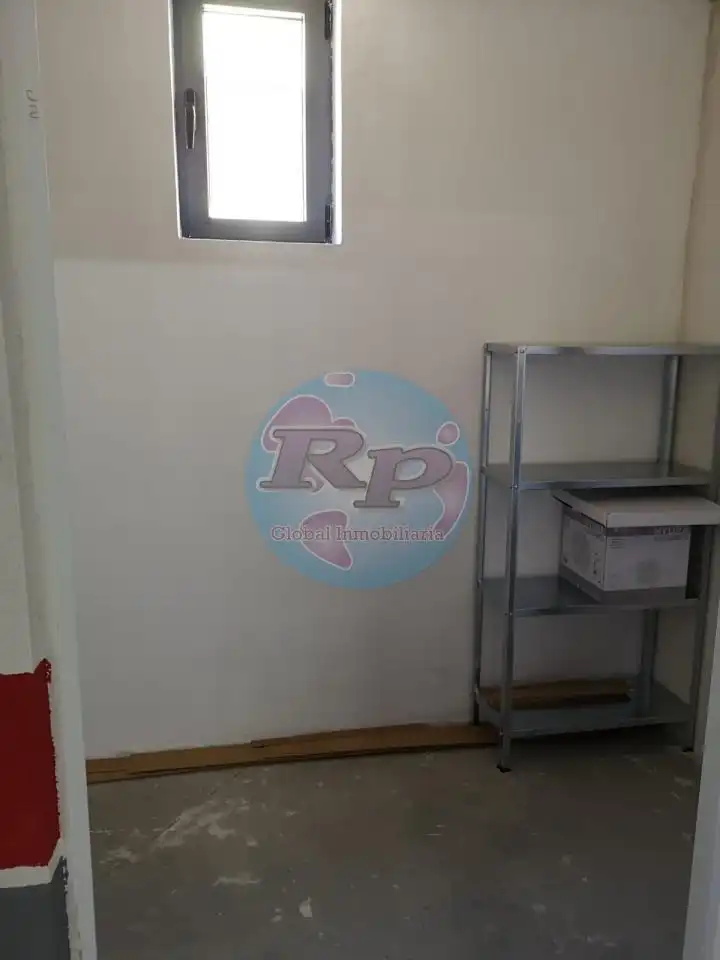 Apartamento de alquiler en Valverde de la Virgen con Calefacción, Parquet y Terraza