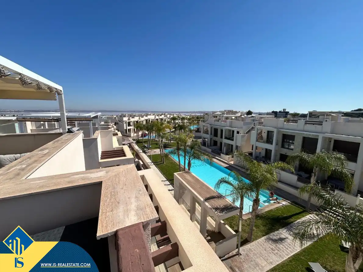 Bungalow con piscina en venta en Los Balcones - Los Altos, imagen 7