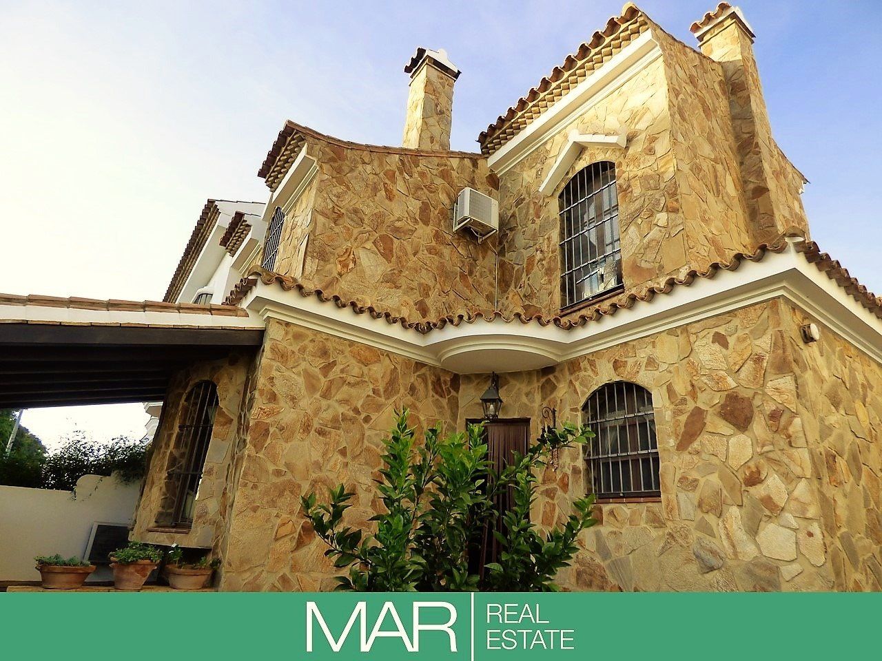Exterior view of Single-family semi-detached for sale in Chiclana de la Frontera  with Terrace