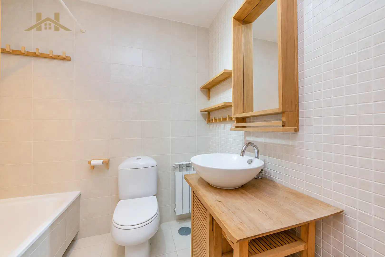 Bathroom of Houses for sale in Valdemoro  with Air Conditioner, Heating and Parquet flooring