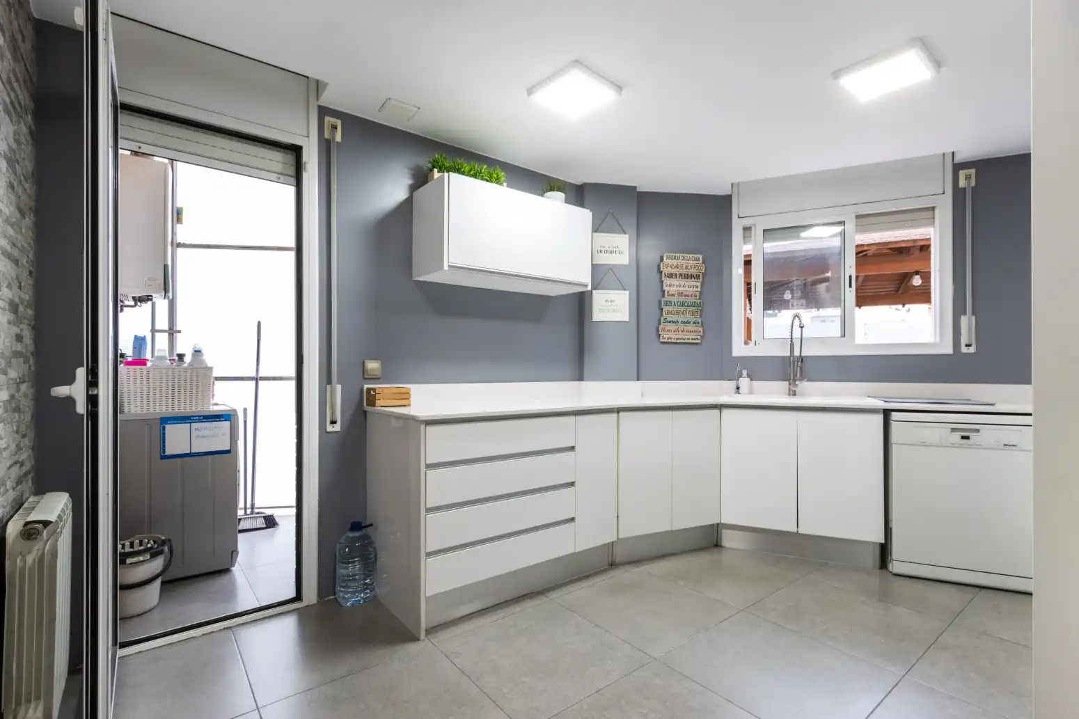 Flat with lift for sale in Nord-est, imagen 40