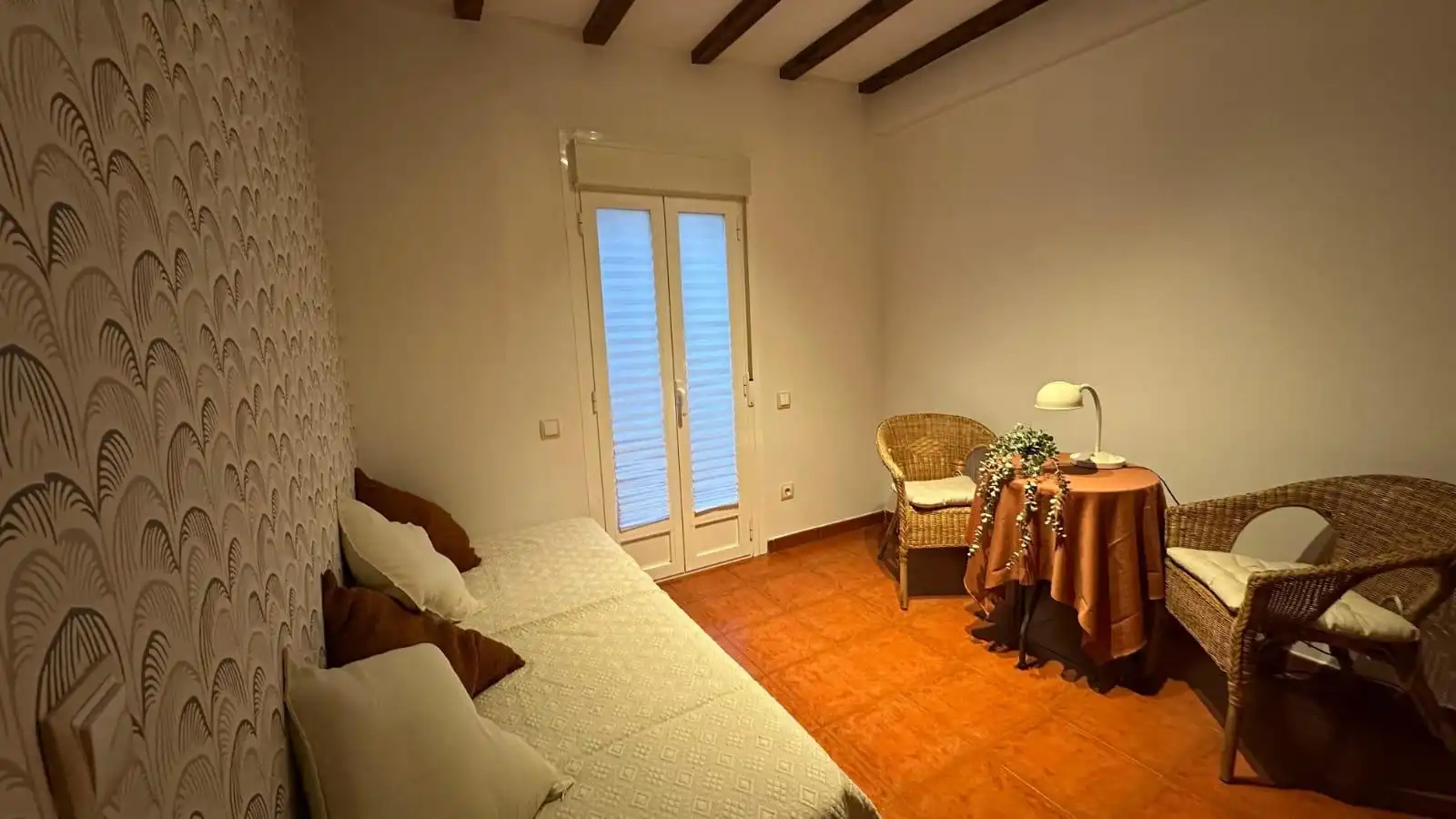 Habitación de Piso de alquiler en Miraflores de la Sierra con Calefacción y Amueblado