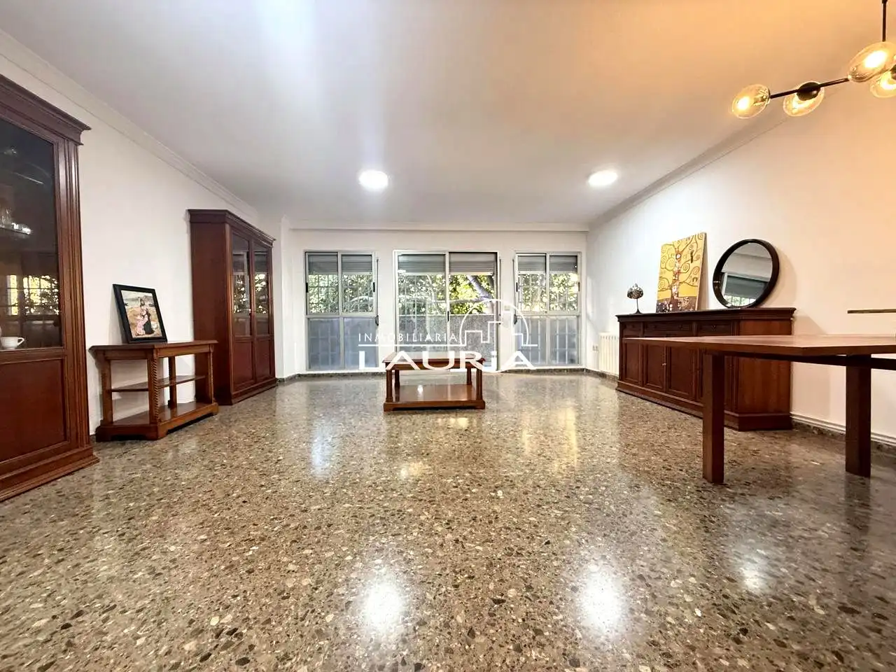 Appartamento con terrazza in affitto a Calle Jose Bea izquierdo