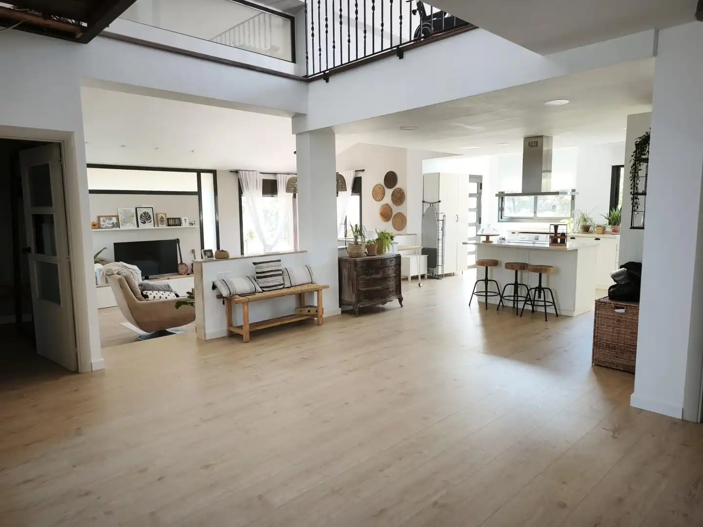Sala de estar de Casa o chalet en venta en Castellar del Vallès con Calefacción, Jardín privado y Parquet
