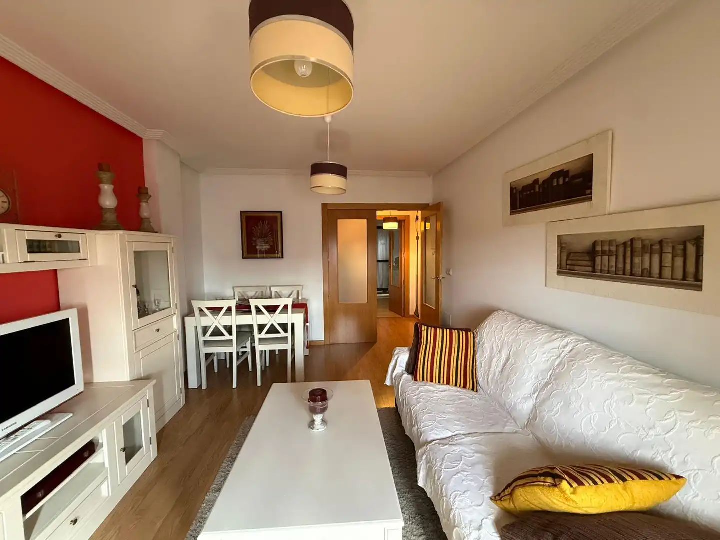 Sala de estar de Piso en venta en Benavente con Calefacción, Parquet y Terraza