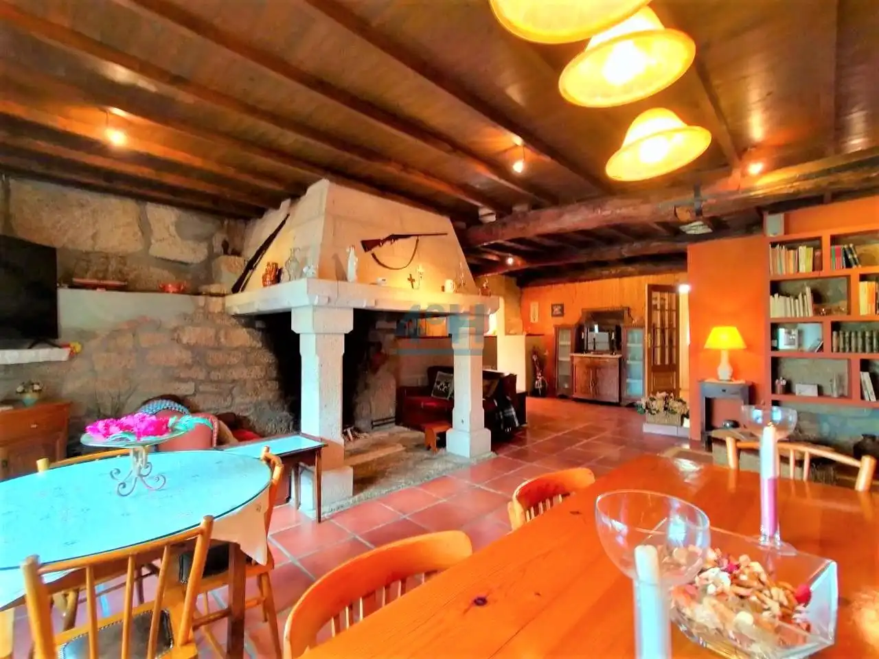 Casa o chalet en venta en Amoeiro con Calefacción, Jardín privado y Terraza
