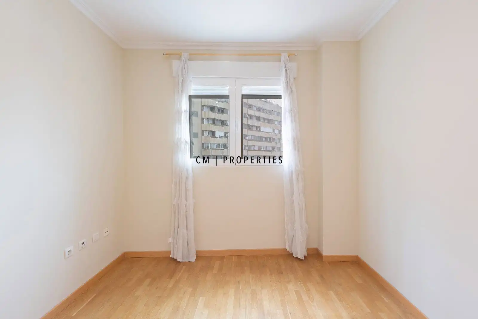 Habitación de Piso de alquiler en Valencia con Aire acondicionado, Calefacción y Parquet
