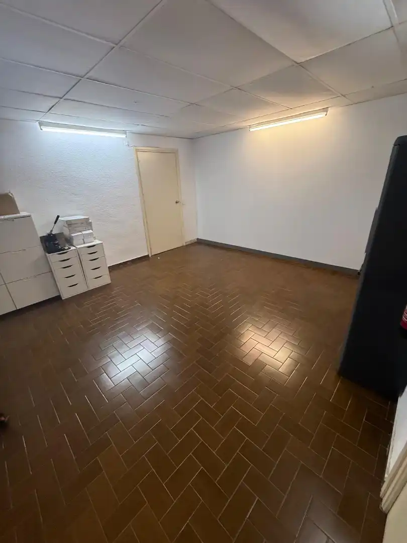 Commercial properties for rent in Esparreguera  with Air Conditioner and Heating