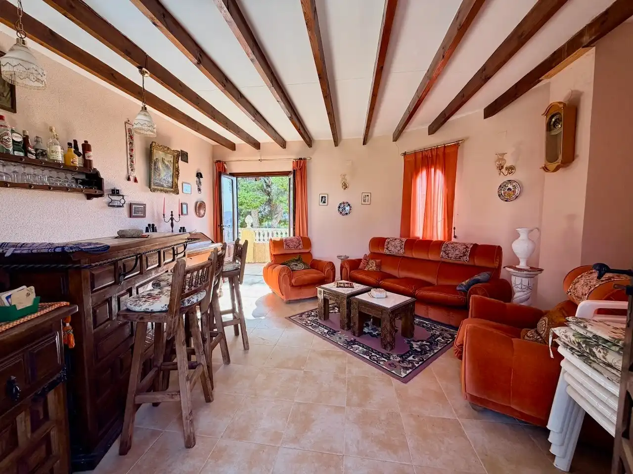 Sala de estar de Casa o chalet en venta en La Nucia con Jardín privado, Terraza y Trastero