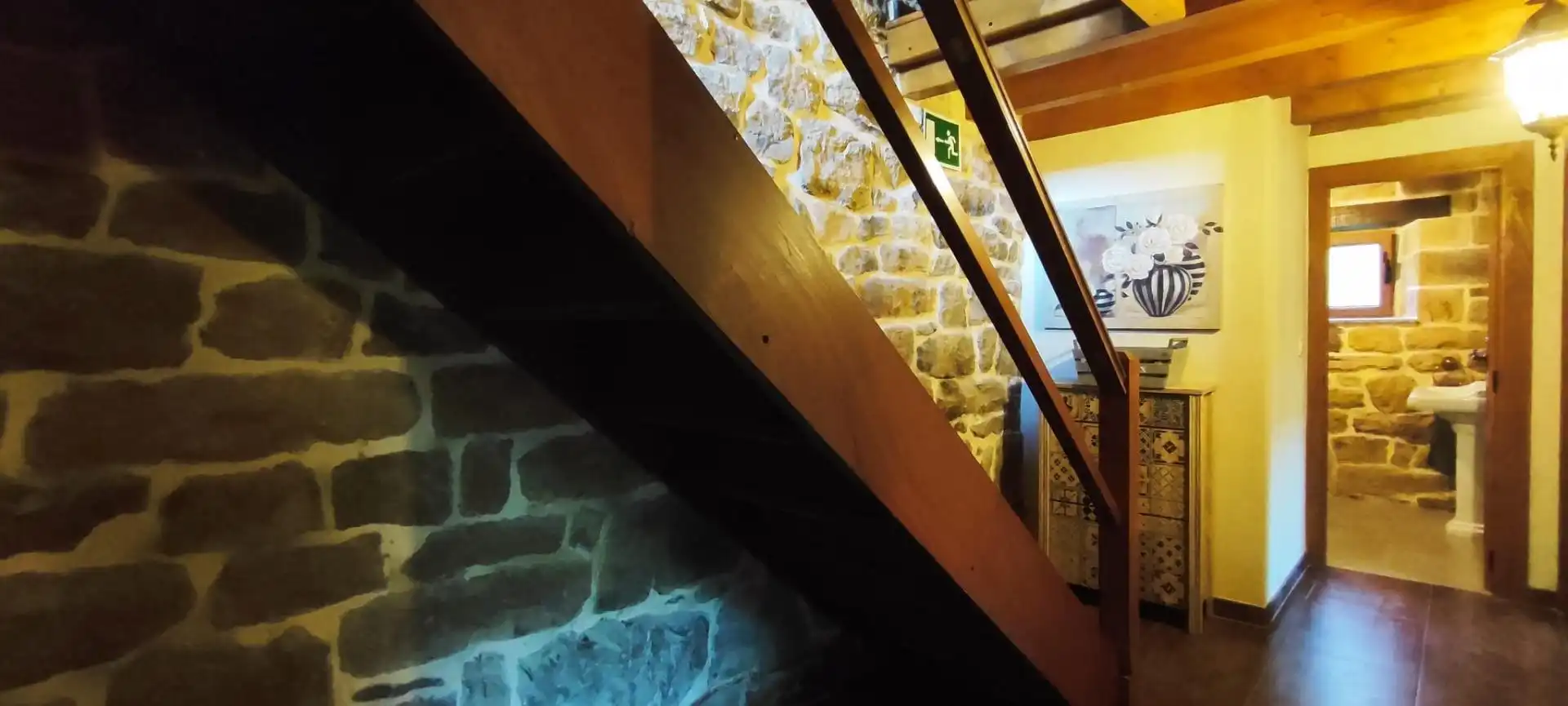 Casa rústica amb terrassa en venda a San Pedro del Romeral, imagen 19