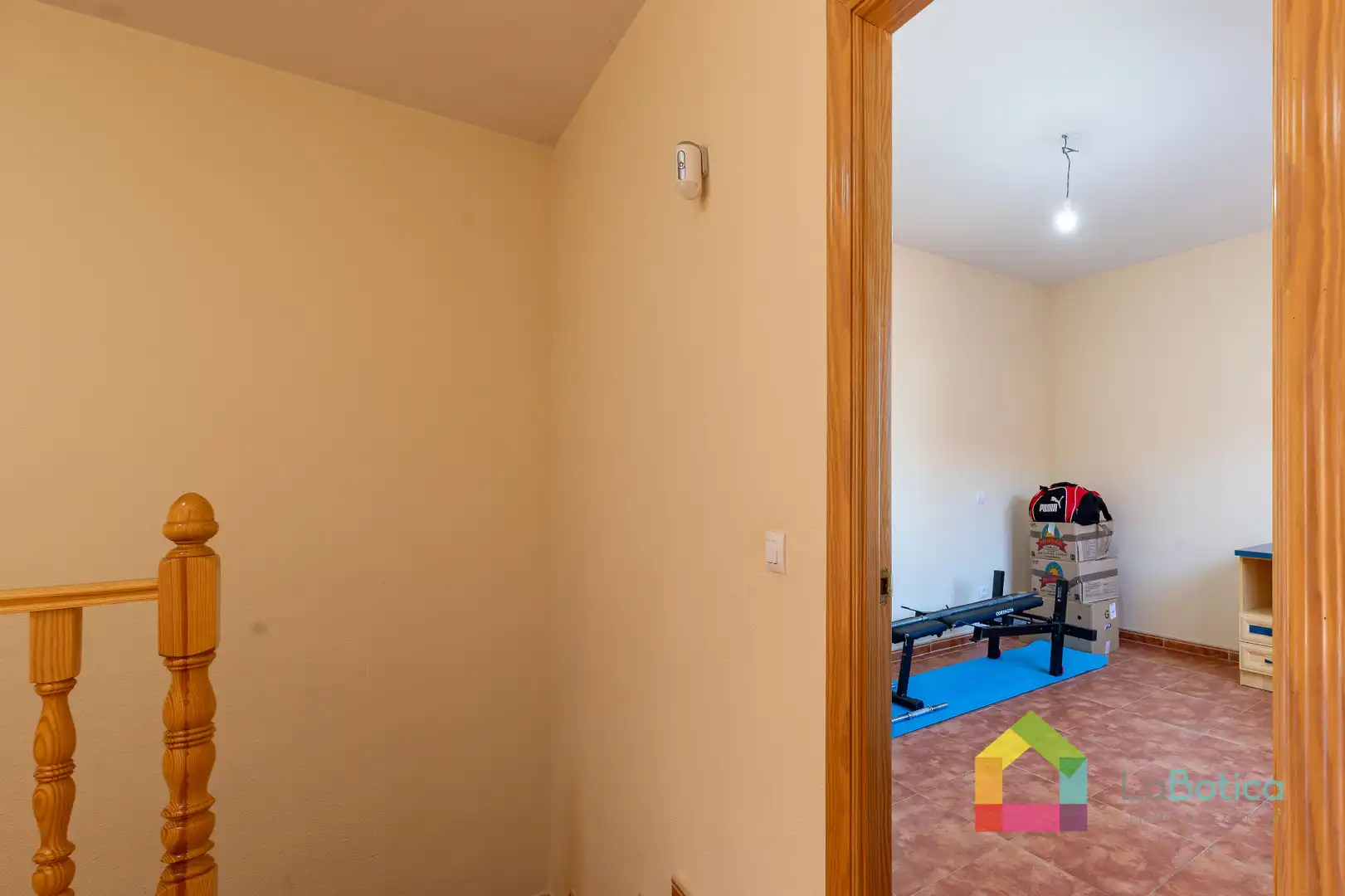 Casa adosada en venta en Carmena con Calefacción