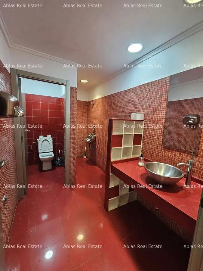 Badezimmer von Fabrikhallen zur Miete in Catarroja
