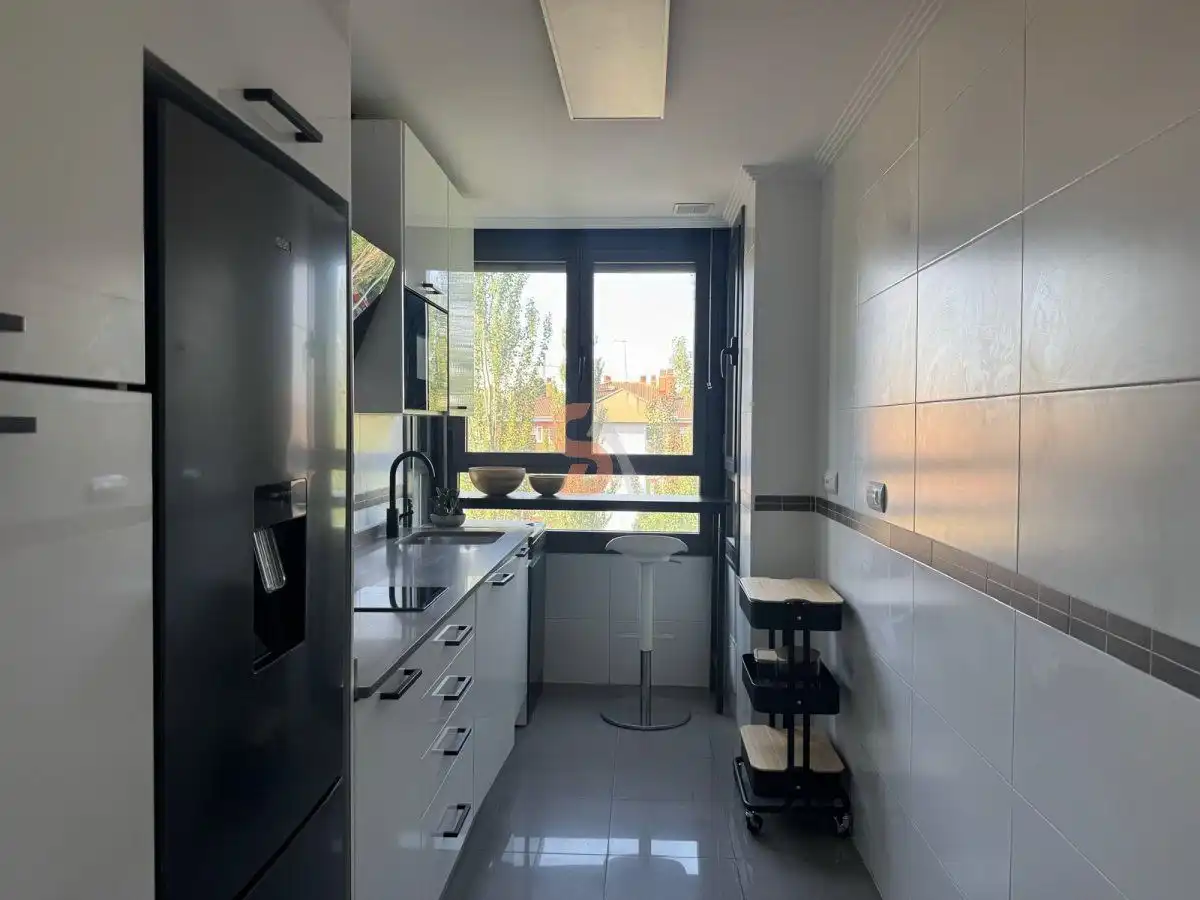 Küche von Wohnung zur Miete in Valladolid mit Heizung, Möbliert und Gemeinschaftspool