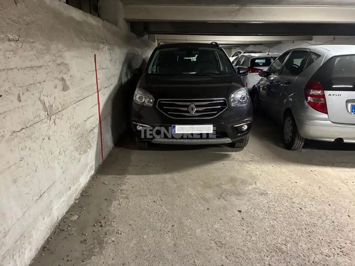 Parking de Piso en venta en Guadalajara con Calefacción y Terraza