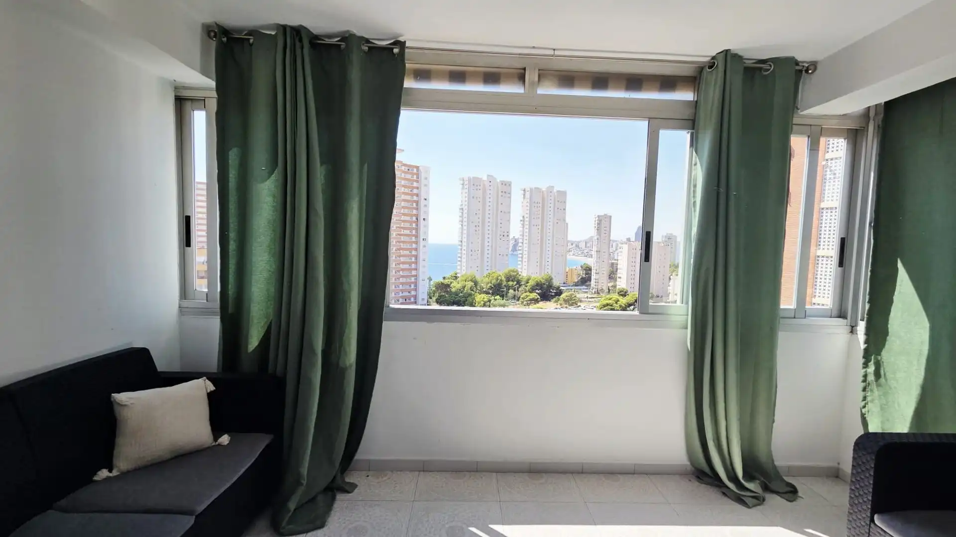 Flat with pool to rent in Playa de Poniente, imagen 2