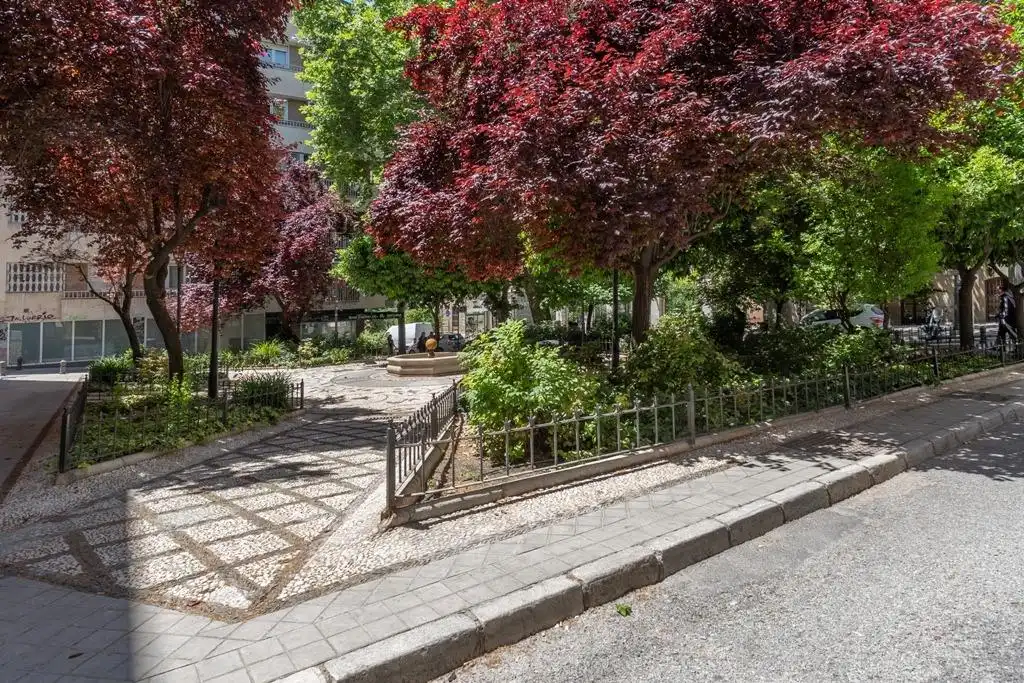 Vista exterior de Piso en venta en Granada con Aire acondicionado, Calefacción y Terraza