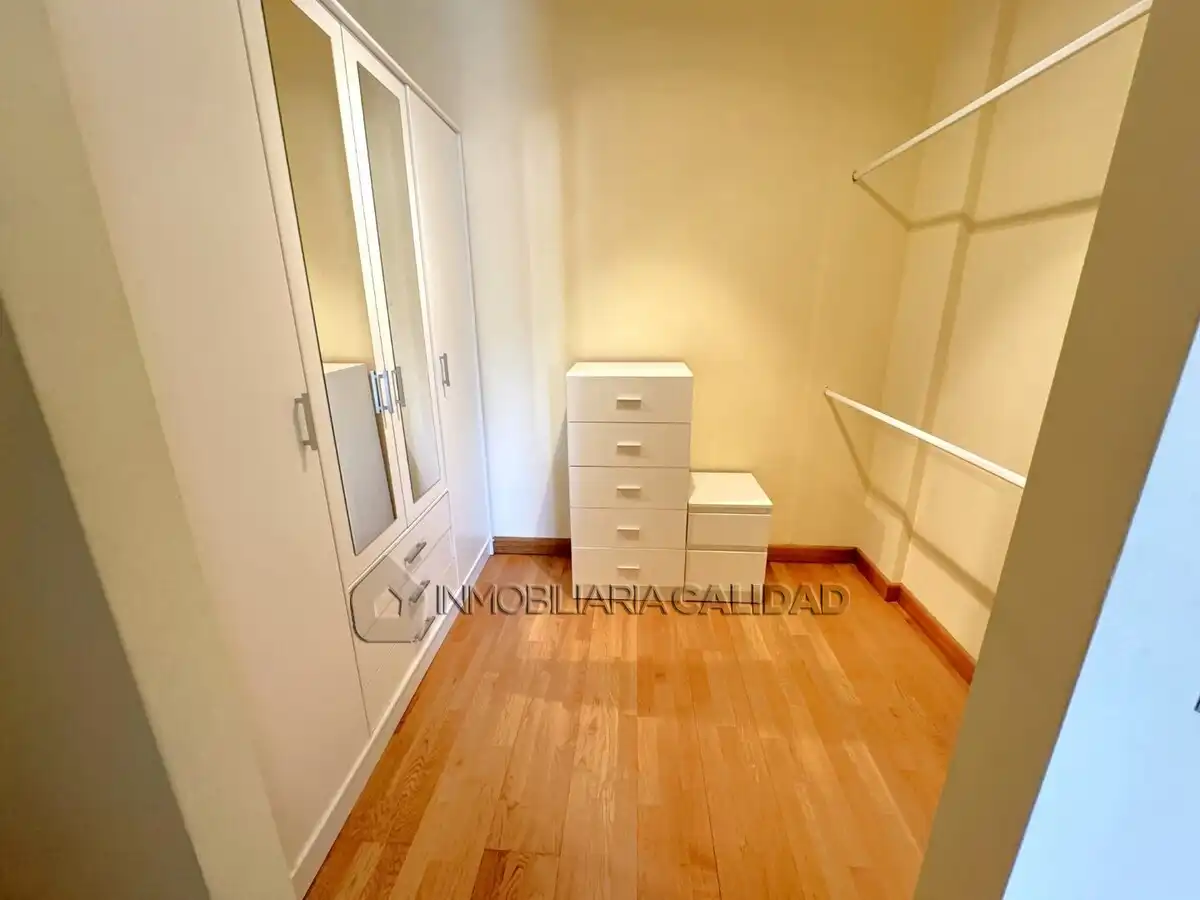 Habitación de Piso en venta en Burgos con Calefacción, Trastero y Piscina