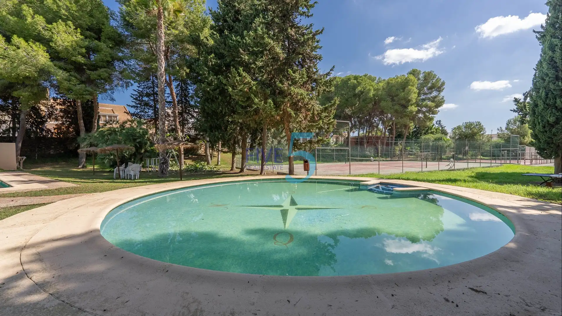 Piscina de Casa o xalet en venda en Orihuela Costa