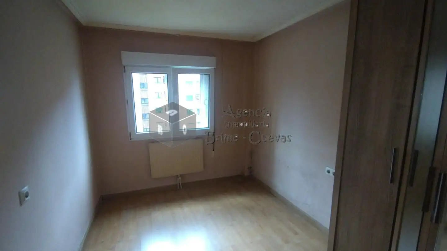 Bedroom of Flat for sale in Gijón   with Heating, Parquet flooring and Terrace