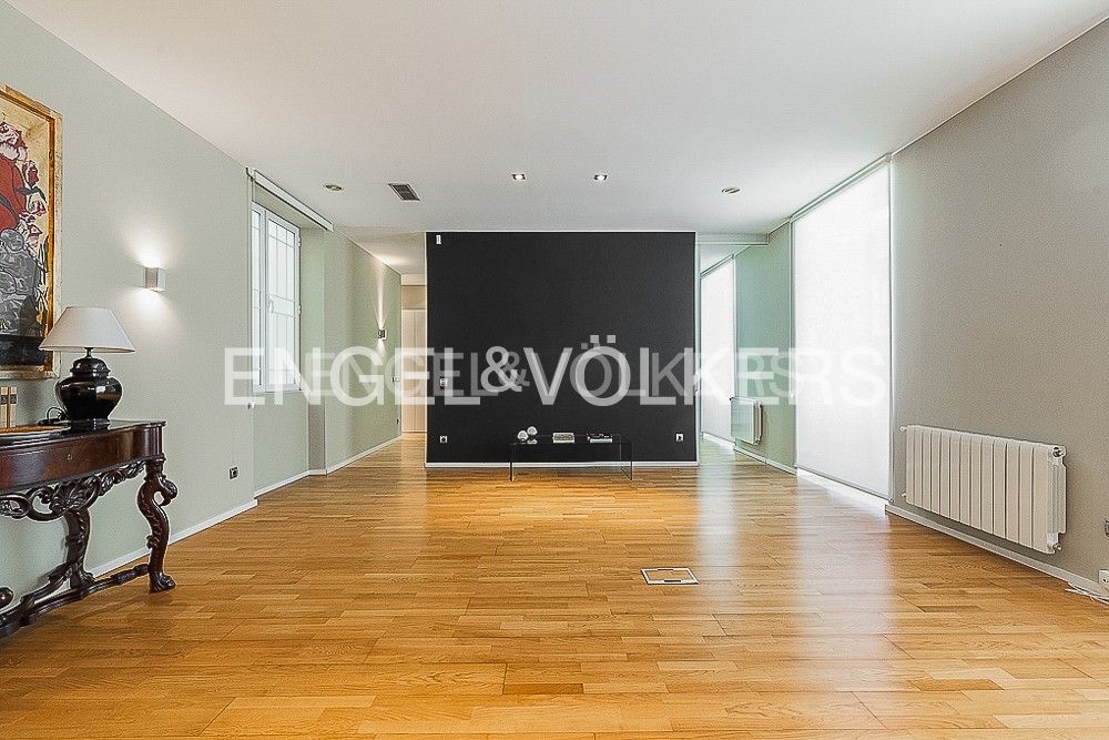 Apartament de lloguer en  Valencia Capital amb Aire condicionat, Calefacció i Parquet