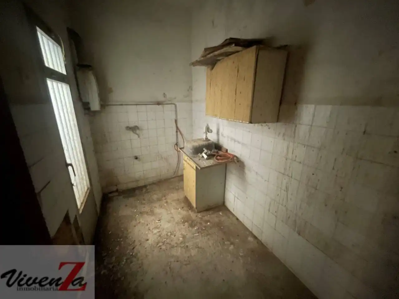 Cuina de Casa o xalet en venda en San Lázaro