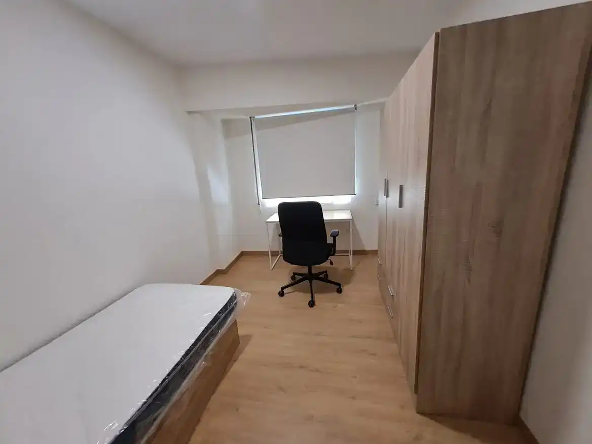 Bedroom of Flat for rent in Universidad