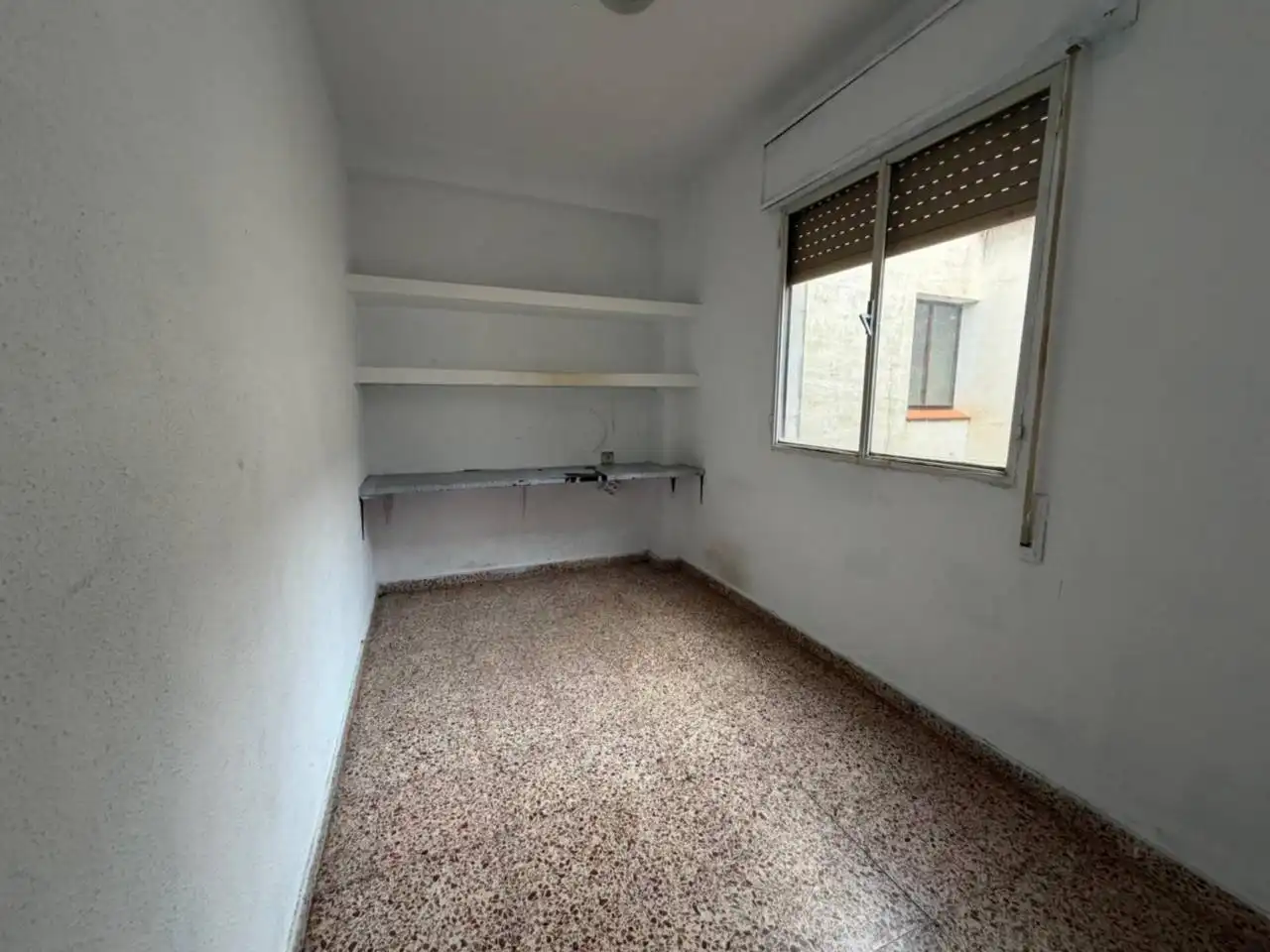 Habitación de Piso en venta en Ayora con Balcón