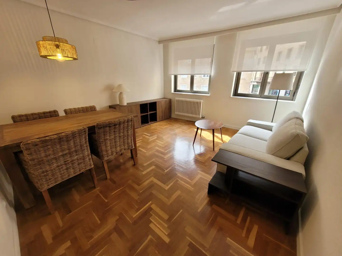 Living room of Apartments for rent in Salamanca  with Heating, Parquet flooring and Furnished
