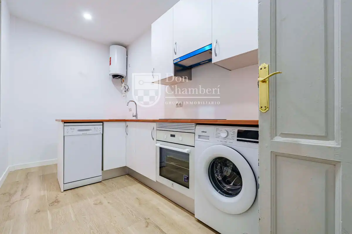 Küche von Wohnung zur Miete in Madrid