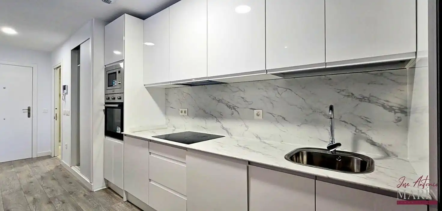Study for rent in Avenida Elvas