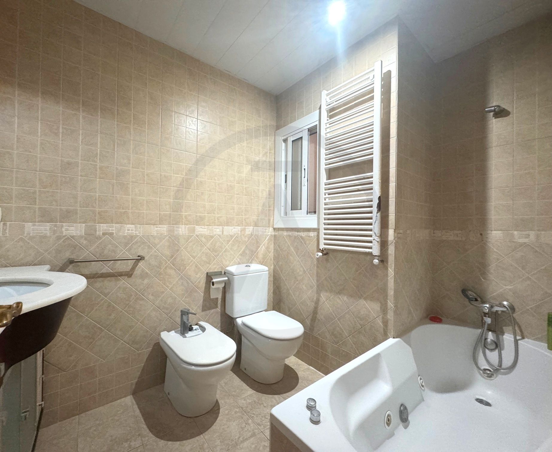 Baño de Piso en venta en Terrassa con Aire acondicionado, Calefacción y Trastero