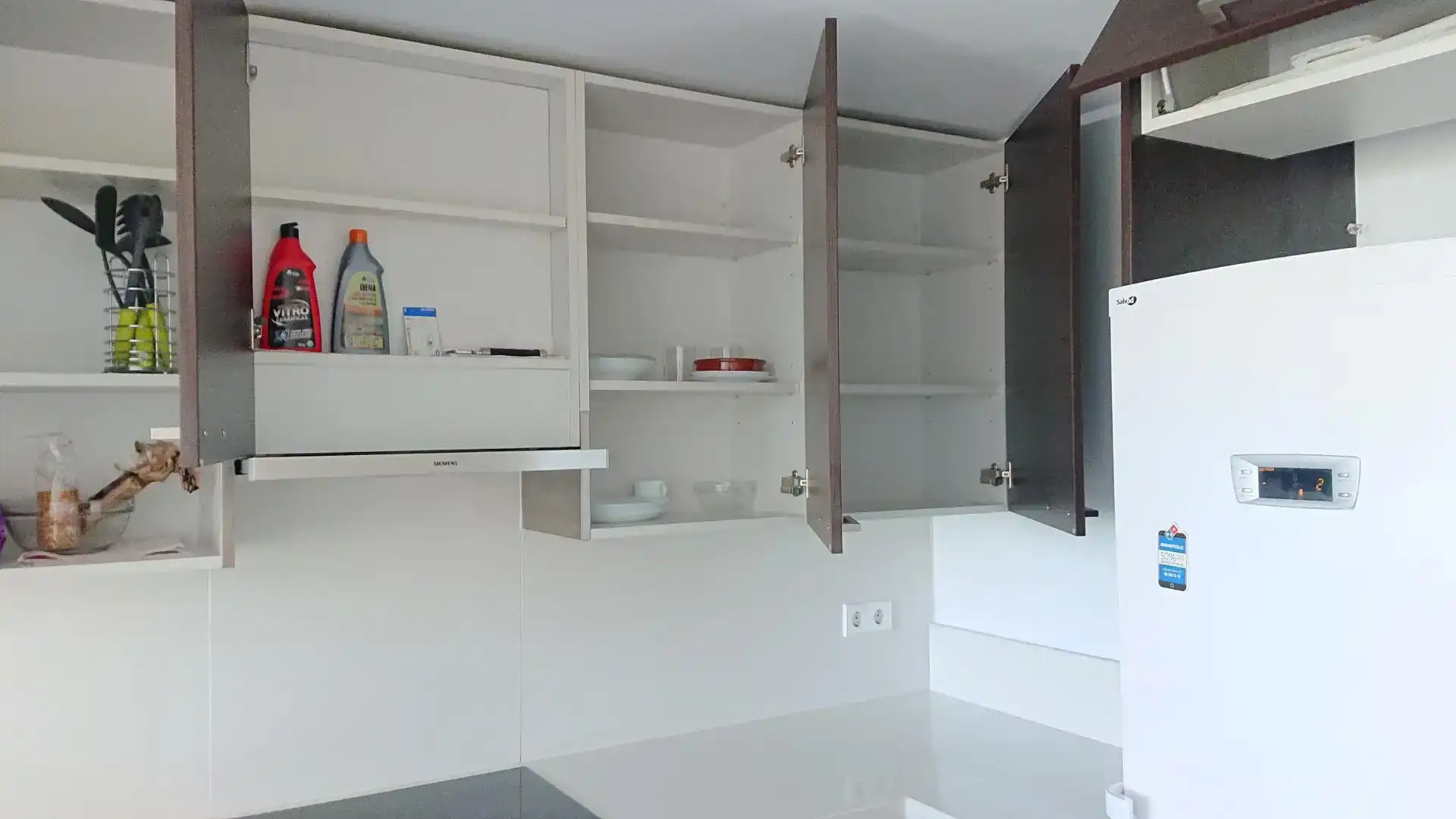 Kitchen of Flat for sale in Torrent  with Air Conditioner