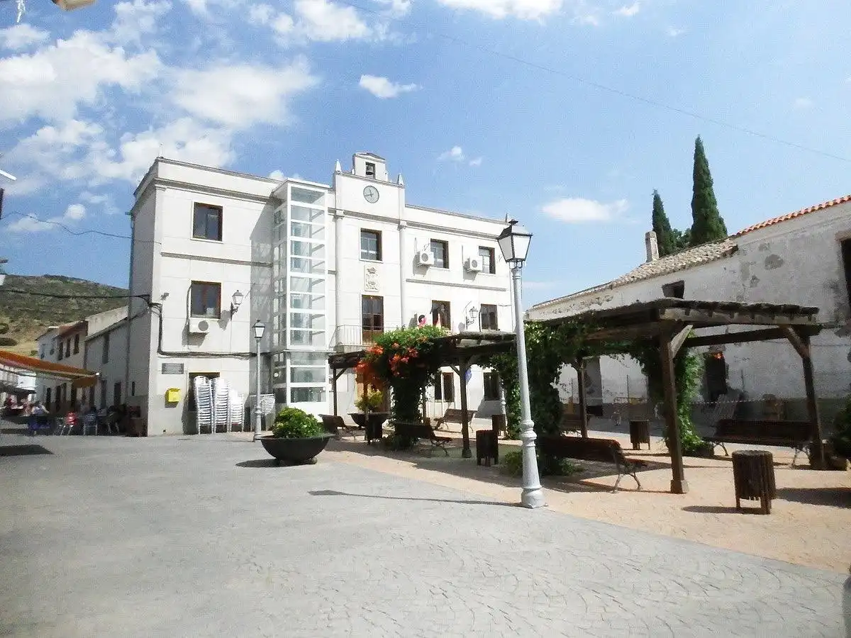 Casa adosada en venta en Villamayor de Calatrava con Calefacción, Jardín privado y Terraza
